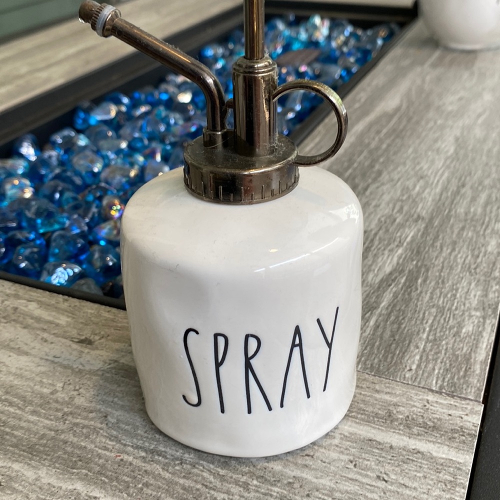 Rae dunn spray